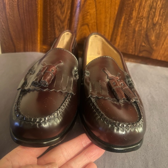 G.H. Bass & Company Genuine Leather Weejuns Women 7.5 Loafers, very good cond. - Picture 3 of 11
